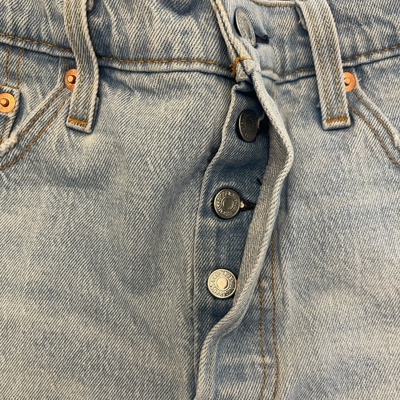 Levi Strauss 501 Yellow Ruffle Leg Detail Short - Picture 11 of 13